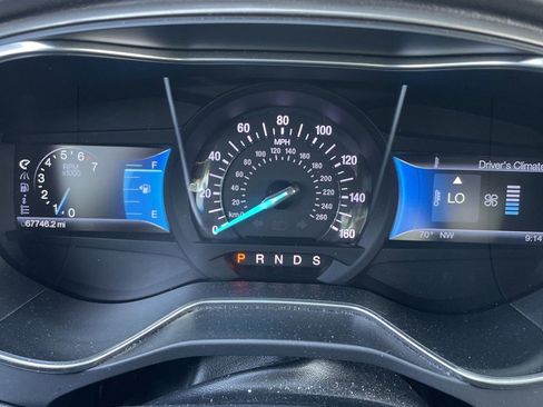 Used 2014 Ford Fusion SE w/ Equipment Group 202A image 12