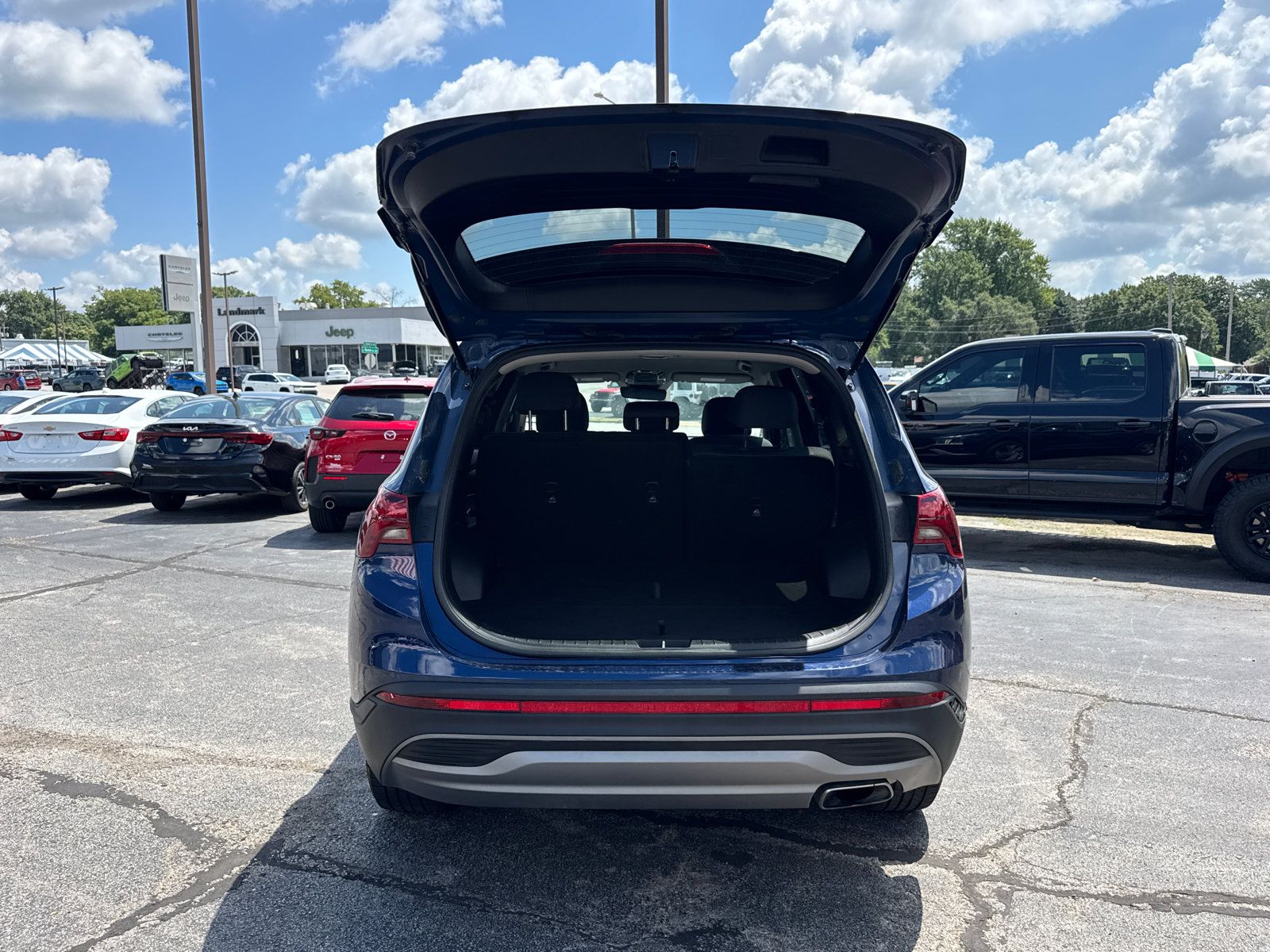 Used 2023 Hyundai Santa Fe SE AWD/4WD image 18