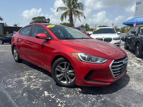 Used 2018 Hyundai Elantra SEL FWD image 3