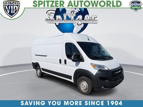 Used 2025 RAM ProMaster 2500 w/ Convenience Group FWD image 4