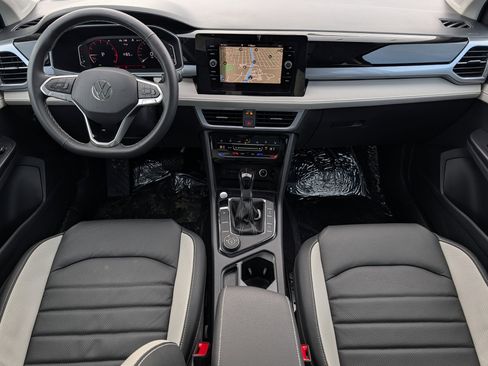 New 2026 Volkswagen Taos SEL image 7