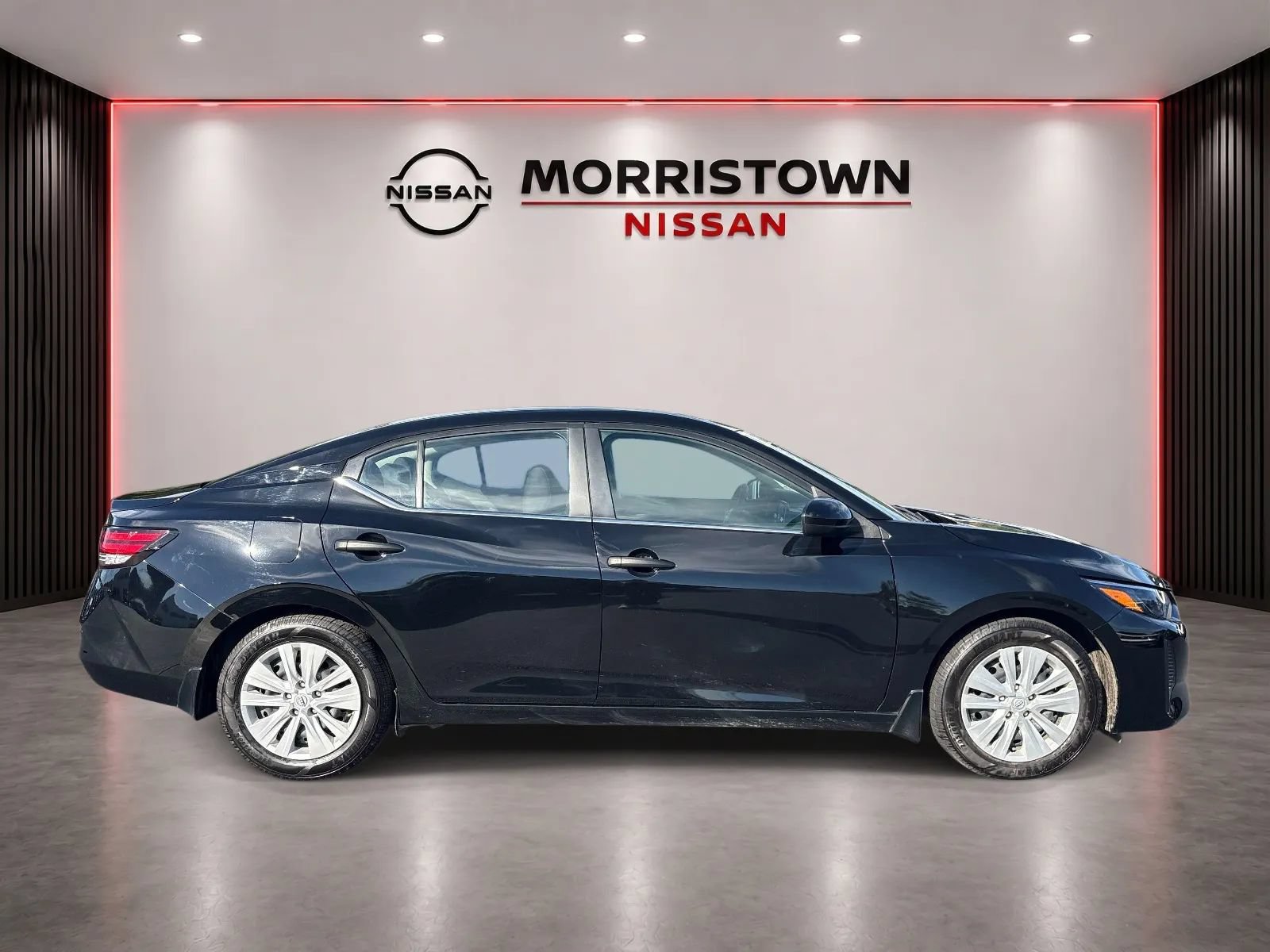 Used 2024 Nissan Sentra S FWD image 2