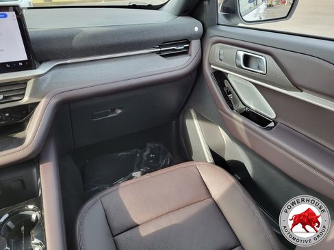 New 2026 Ford Explorer Platinum RWD image 24