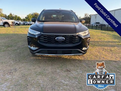 Certified 2025 Ford Escape ST-Line AWD/4WD image 11