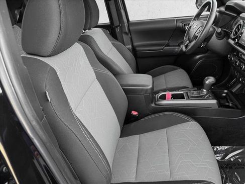 Certified 2023 Toyota Tacoma TRD Off-Road AWD/4WD image 18