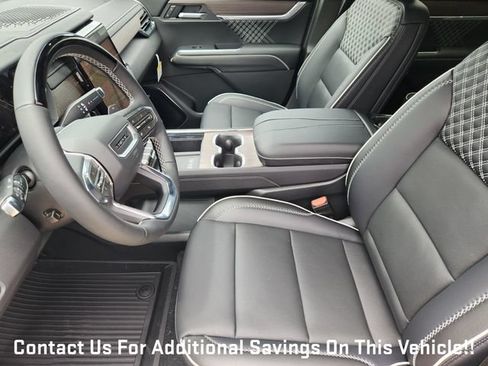 New 2026 GMC Acadia Denali w/ Super Cruise Package FWD image 9