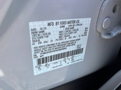 Certified 2025 Ford Explorer Active w/ Active Comfort Package AWD/4WD image 20