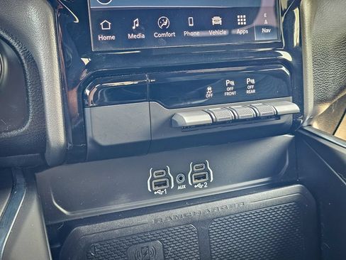 Used 2025 RAM 1500 Big Horn AWD/4WD image 29