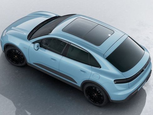New 2026 Porsche Macan Electric image 4