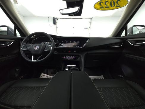 Used 2022 Buick Envision Avenir w/ Technology Package II image 2