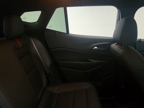 Used 2024 Chevrolet Trax RS w/ Sunroof Package FWD image 28