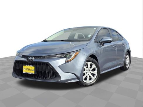 Used 2022 Toyota Corolla LE image 1