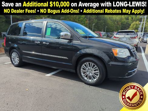 Used 2015 Chrysler Town & Country Touring-L w/ Driver Convenience Group image 4
