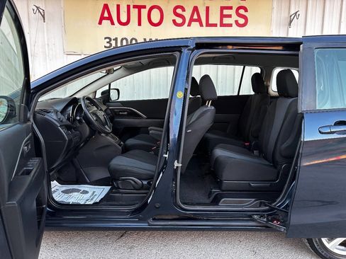 Used 2015 MAZDA MAZDA5 Sport image 11