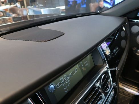 Used 2013 Rolls-Royce Ghost RWD image 22