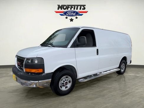 Used 2014 GMC Savana 2500 image 1