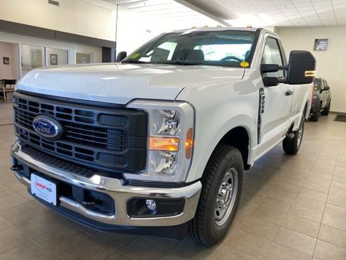 New 2026 Ford F250 XL w/ XL Chrome Package RWD image 11