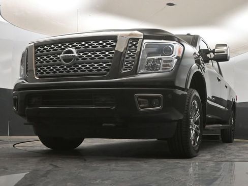 Used 2017 Nissan Titan Platinum Reserve AWD/4WD image 11