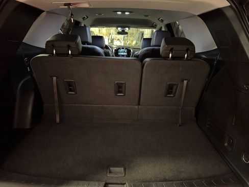 Used 2019 Chevrolet Traverse LT image 23