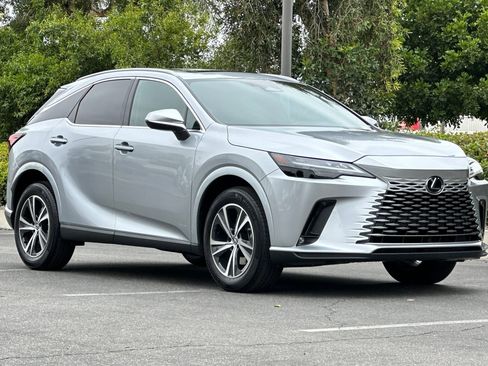 Used 2024 Lexus RX 350 FWD w/ Technology Package image 6