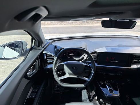 Used 2024 Audi Q4 e-tron Premium Plus w/ Premium Plus image 14