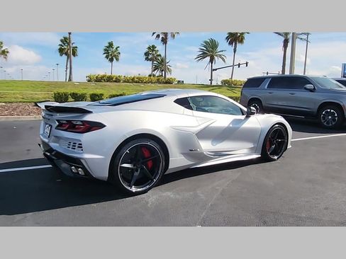 New 2026 Chevrolet Corvette E-Ray w/ ZER Performance Package image 24