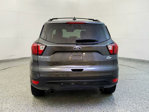 Used 2019 Ford Escape SE FWD image 6