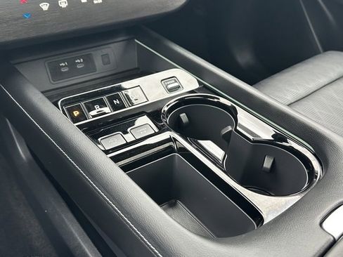 Certified 2025 Nissan Murano Platinum w/ Cargo Package image 35