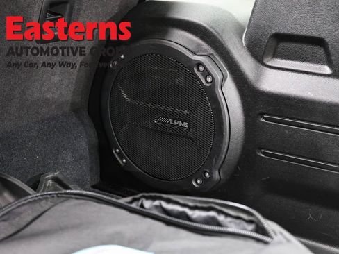 Used 2023 Jeep Wrangler Unlimited w/ Sun & Screen Package image 25