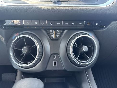 Certified 2024 Chevrolet Blazer LT w/ Convenience Package FWD image 19