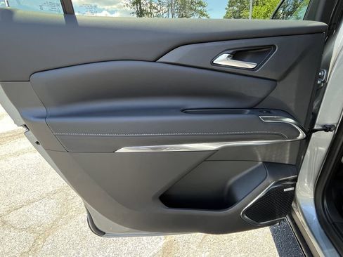 New 2026 Chevrolet Traverse LT w/ Enhanced Driving Package FWD image 13