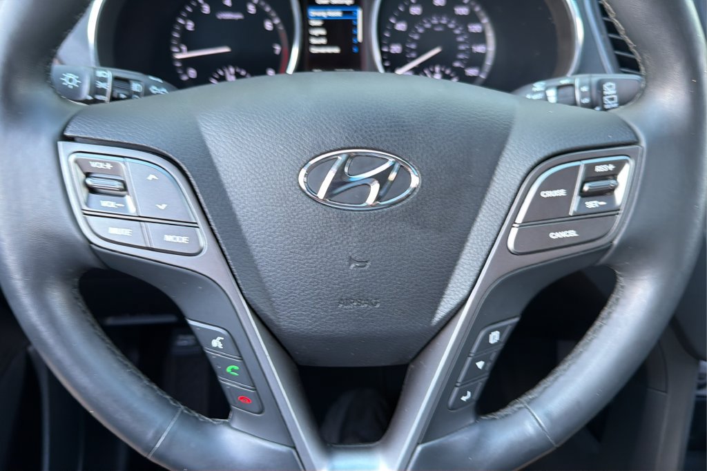 Used 2018 Hyundai Santa Fe Sport FWD image 18