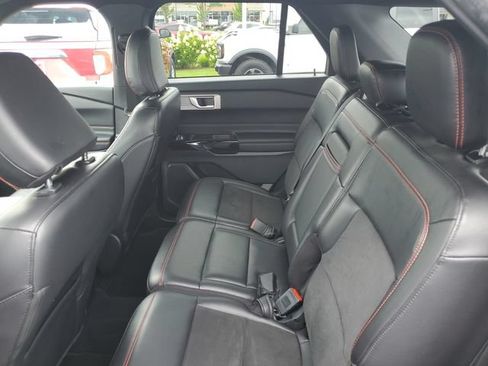 Used 2023 Ford Explorer ST-Line AWD/4WD image 26