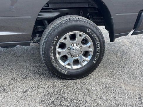 Used 2024 RAM 2500 Laramie AWD/4WD image 11