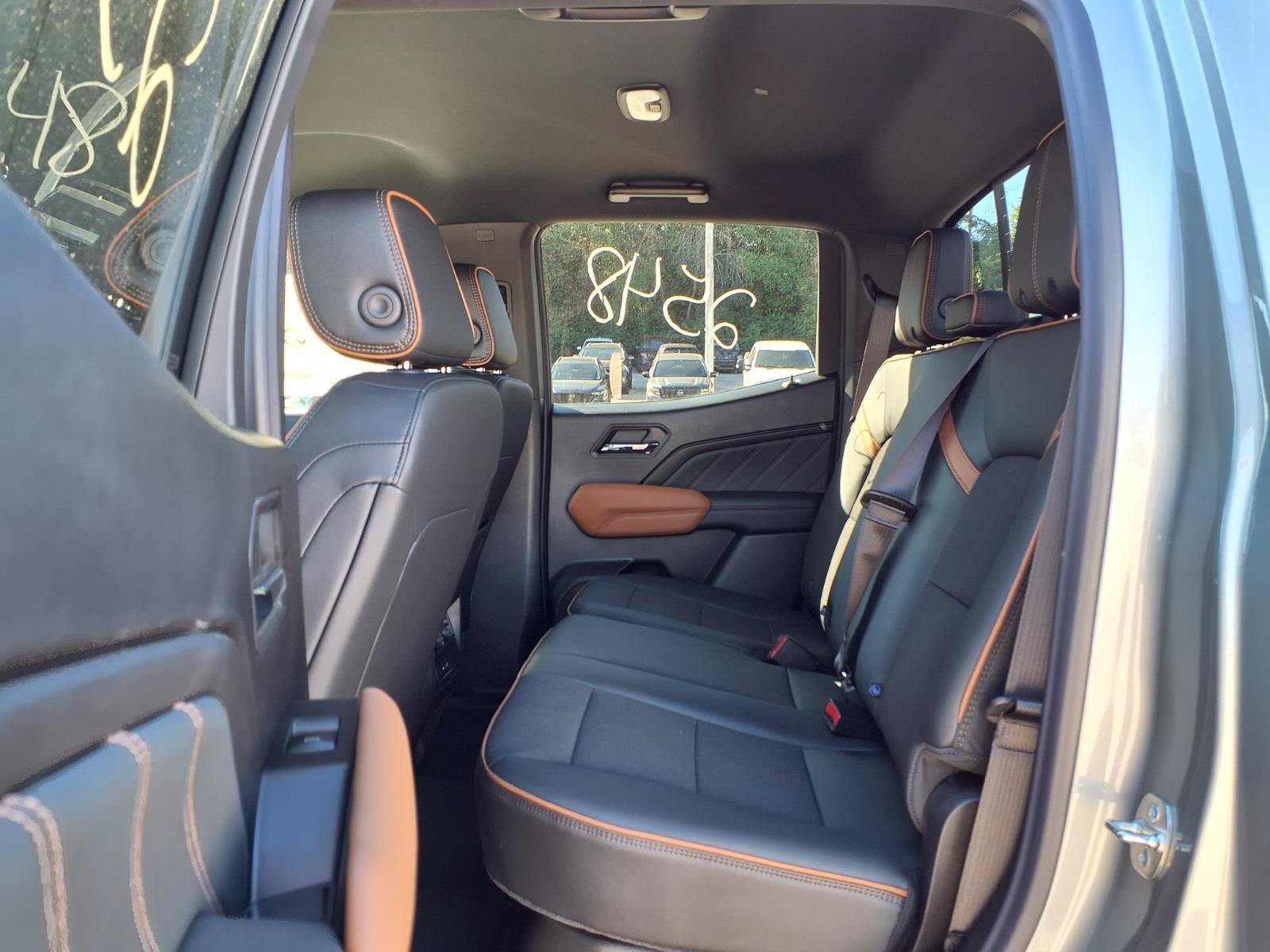 New 2026 GMC Canyon AT4 AWD/4WD image 15