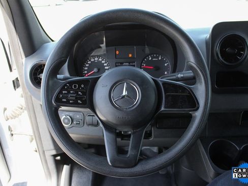 Used 2021 Mercedes-Benz Sprinter 144 Cargo image 16