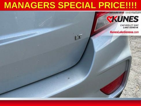 Used 2020 Chevrolet Trax LT w/ LT Convenience Package FWD image 8