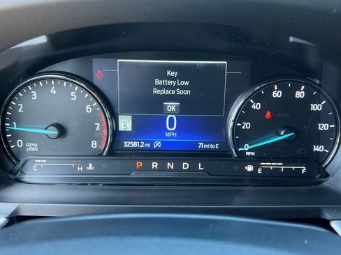 Used 2021 Ford Explorer XLT w/ Equipment Group 202A AWD/4WD image 18