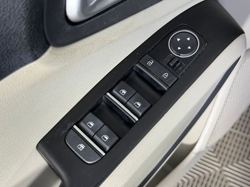 Used 2020 Kia Soul EX image 22