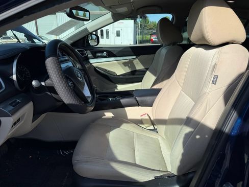 Used 2016 Nissan Maxima 3.5 S FWD image 2