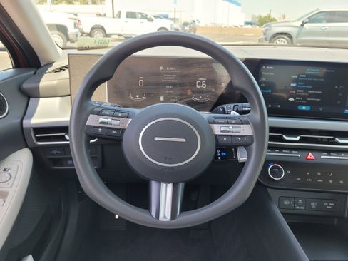 Used 2025 Hyundai Sonata SEL FWD image 17