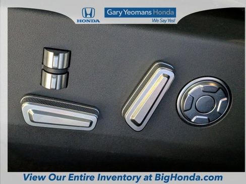 Used 2024 Lincoln Nautilus Reserve w/ Equipment Group 203A AWD/4WD image 24