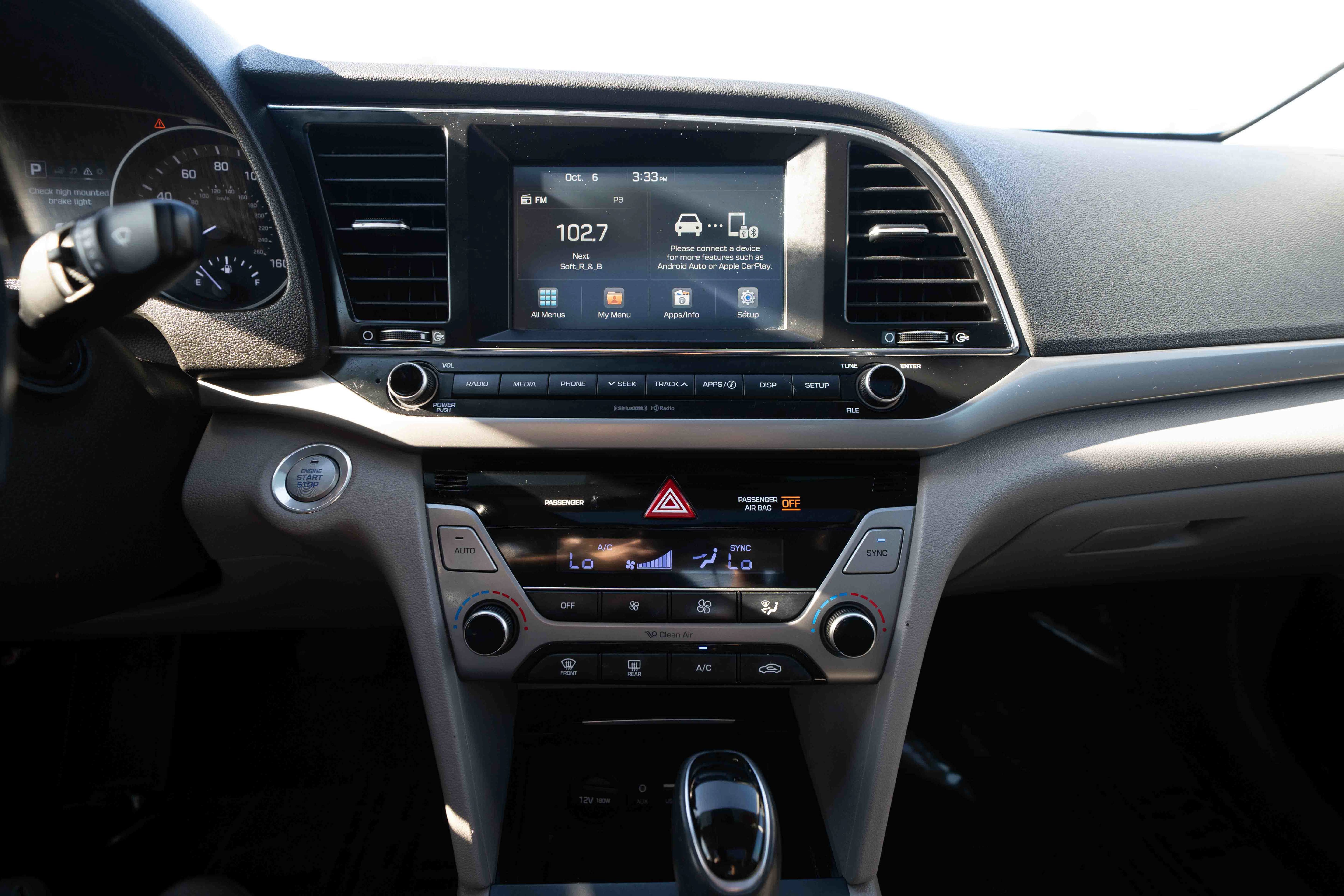 Used 2018 Hyundai Elantra Value Edition FWD image 17