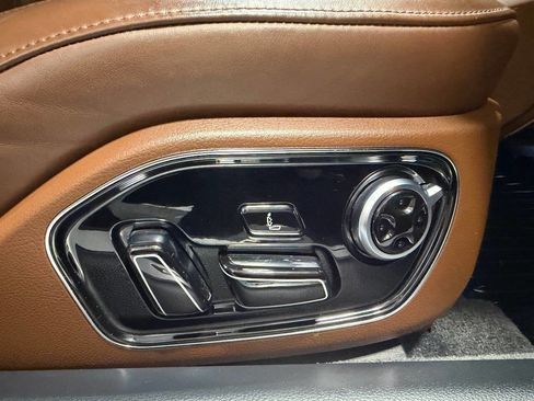 Used 2017 Audi A8 L 4.0T w/ Driver Assistance Package image 15