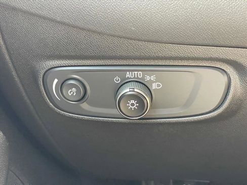 Used 2024 Chevrolet Equinox RS w/ RS Leather Package FWD image 18