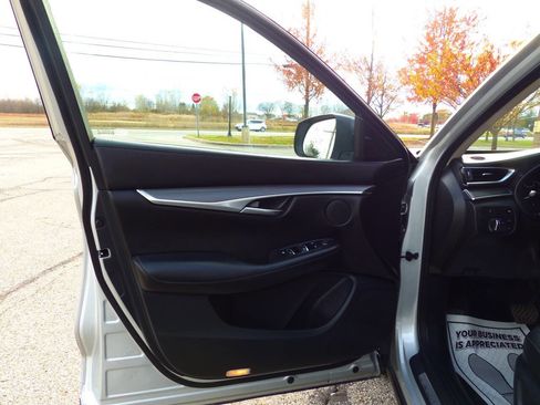 Used 2021 INFINITI QX50 Pure image 21