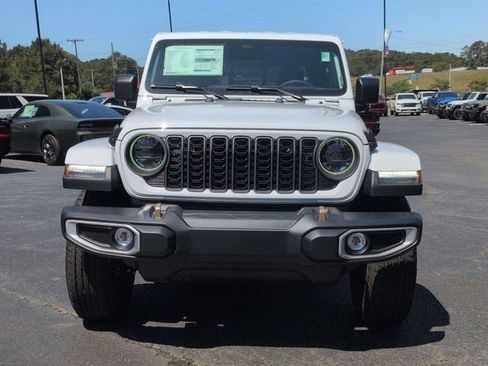 New 2026 Jeep Gladiator Sport AWD/4WD image 7