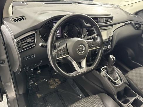 Used 2018 Nissan Rogue Sport SV w/ SV All-Weather Package image 24