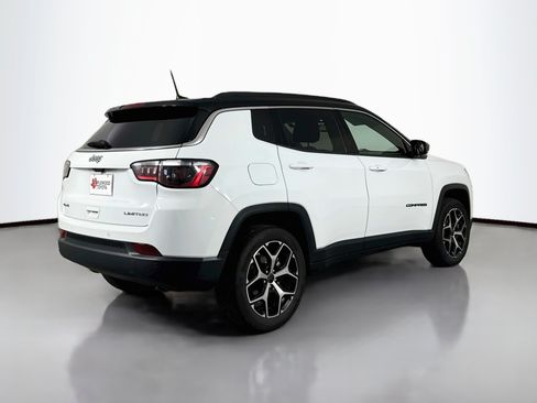 Used 2025 Jeep Compass Limited AWD/4WD image 7