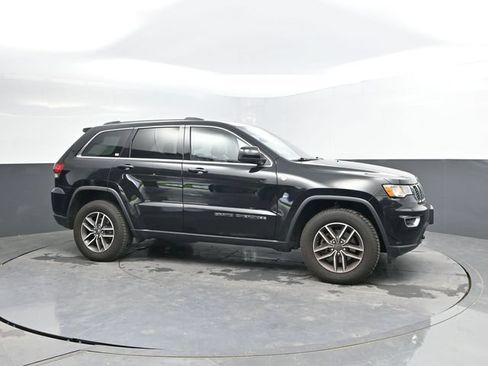 Used 2020 Jeep Grand Cherokee Laredo w/ Quick Order Package 2BN North AWD/4WD image 4